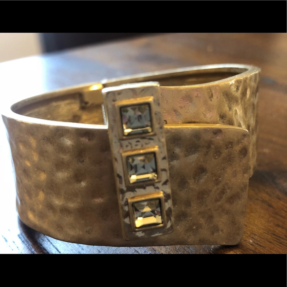 Lia Sophia clasp bracelet